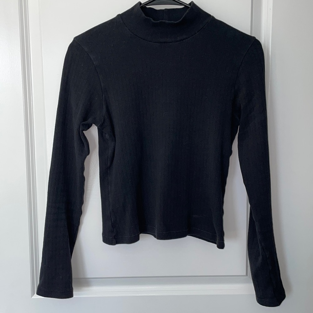 American Apparel mock neck long sleeve shirt. worn a handful of times!